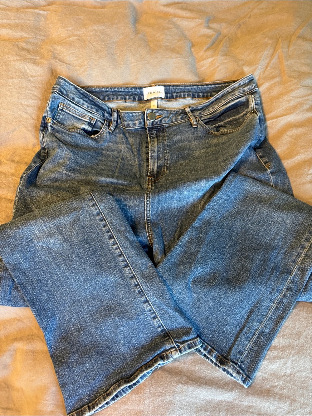 FRAME Denim Jeans in Blue Denim 33